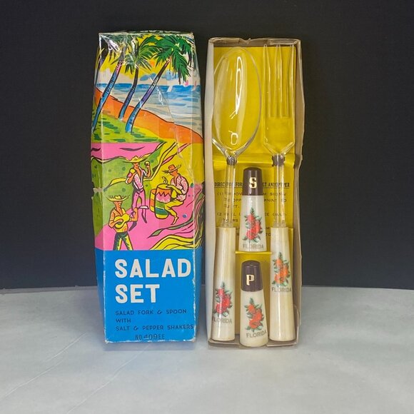 Vintage Mid Century Florida Souvenir Hostess Salad Salt Pepper Set - Picture 1 of 10